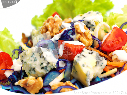 Image of fresh green salad