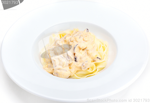 Image of Pasta with shrimps, herbs and mashrooms