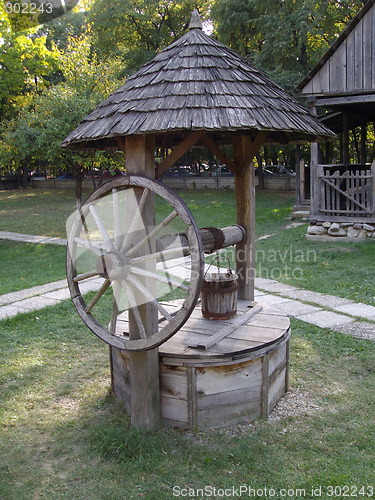 Image of fountain at country