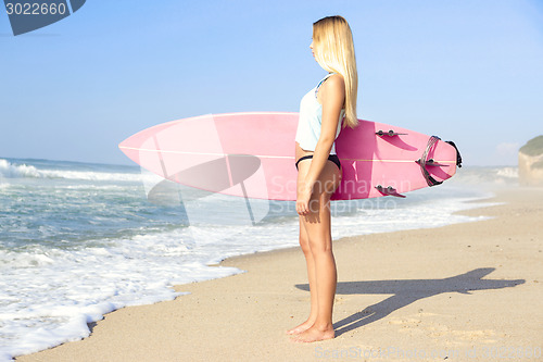 Image of Blode surfer Girl