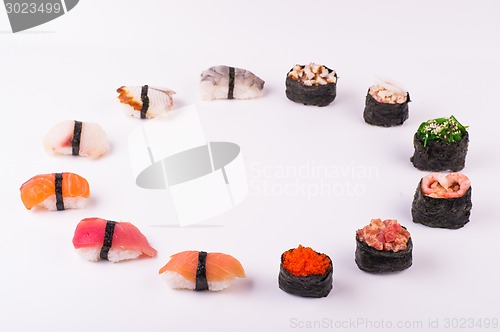 Image of set of different sushi 
