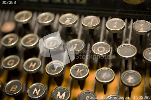 Image of old typewrite