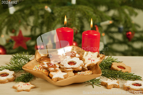 Image of baked biscuits for the second advent