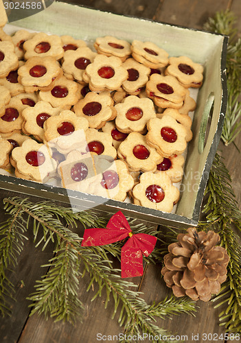 Image of many christmas cookies