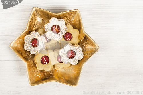 Image of bowl with Christmas biscuits