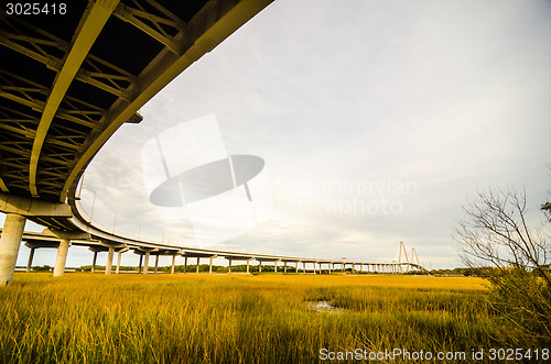 Image of elevated highway road and pillars 