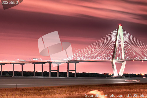 Image of The Arthur Ravenel Jr. Bridge that connects Charleston to Mount 