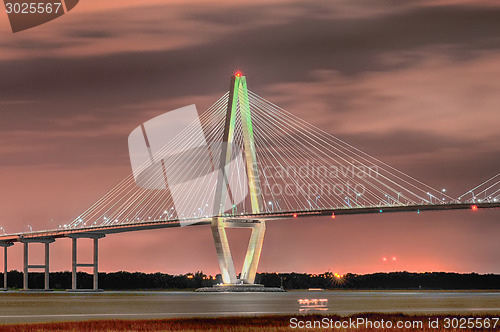 Image of The Arthur Ravenel Jr. Bridge that connects Charleston to Mount 