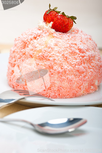 Image of fresh strawberry and whipped cream dessert