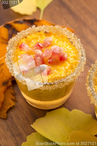 Image of pumpkin pudding with tapioca pearls