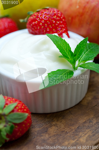 Image of fruits and yogurt 