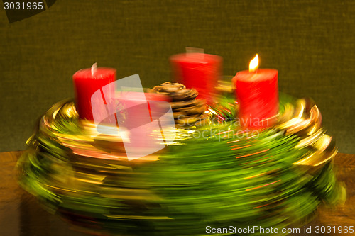 Image of Advent wreath with speed