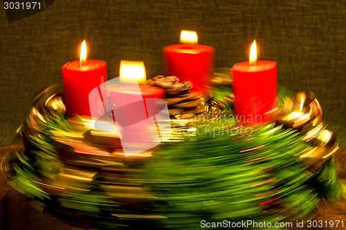 Image of Advent wreath with speed