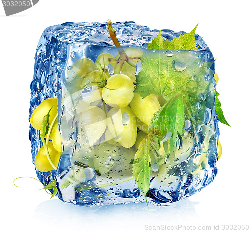 Image of Green grape in ice cube
