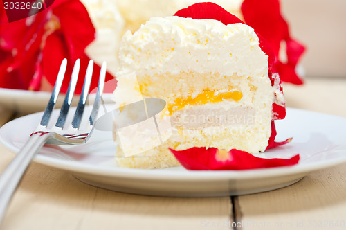 Image of whipped cream mango cake