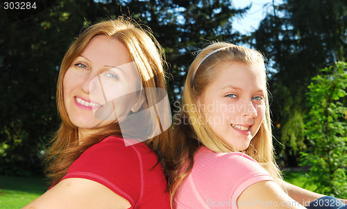 Image of Mother and daughter