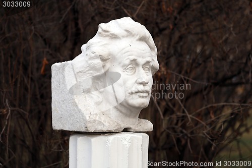 Image of bust of a man in the park