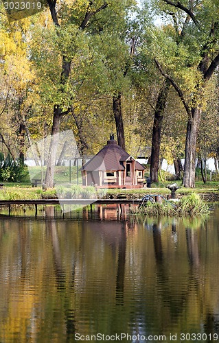 Image of gazebo by the pond