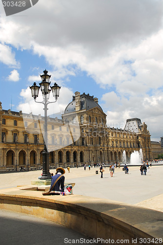 Image of Louvre