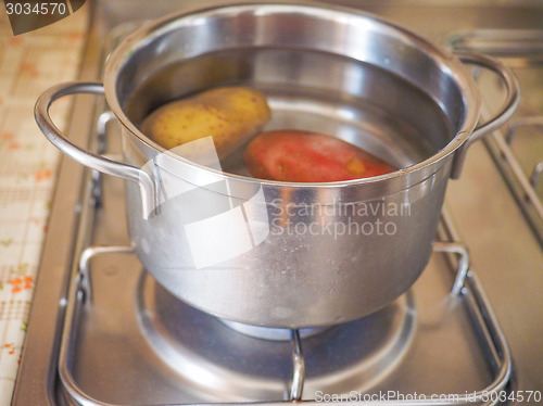 Image of Saucepot on cooker