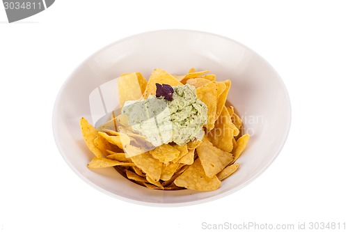 Image of Crisp corn nachos with guacamole sauce