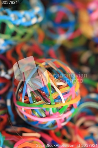 Image of sphere from rubber band gums