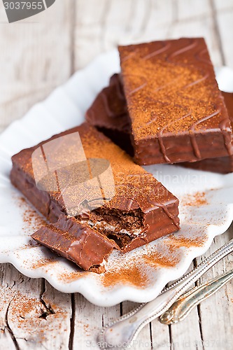 Image of dark chocolate cakes 