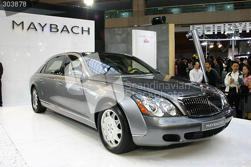 Image of Maybach car during Taipei 2002 motor show