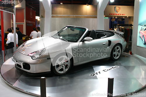 Image of Porsche 911 on the Taipei 2004 motor show