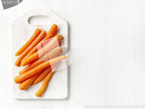 Image of fresh raw carrots 