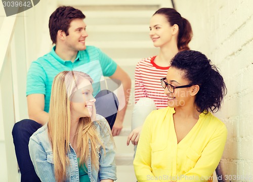 Image of smiling teenagers hanging out