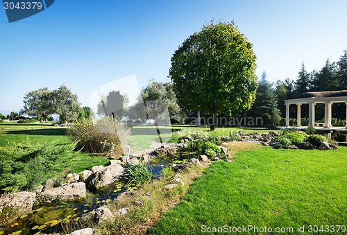 Image of Arbour in a park