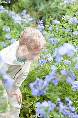 Image of kid at spring