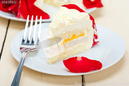 Image of whipped cream mango cake