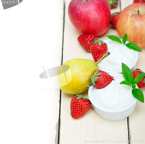 Image of fruits and yogurt 