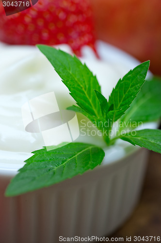 Image of fruits and yogurt 