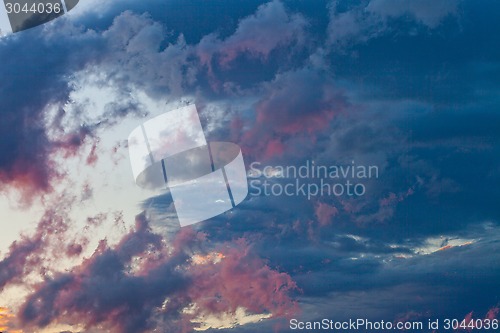 Image of storm clouds 