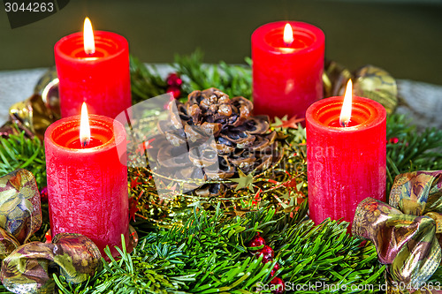Image of Advent wreath with burning candles