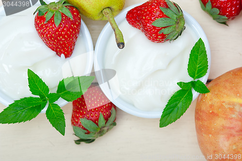 Image of fruits and yogurt 