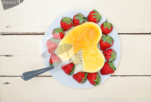 Image of heart cheesecake