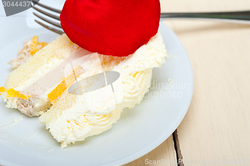 Image of whipped cream mango cake