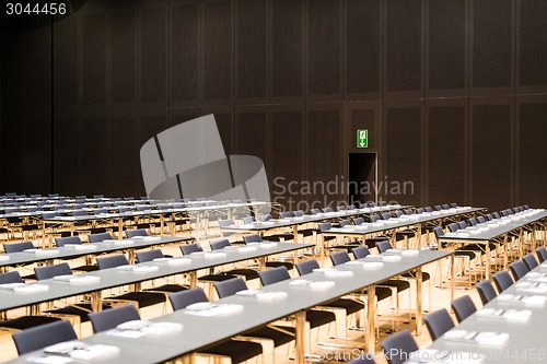 Image of Conference room before meeting
