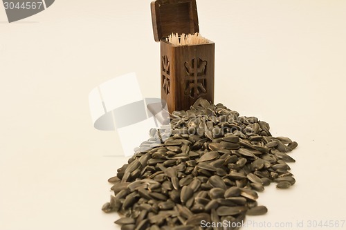 Image of sunflower seeds