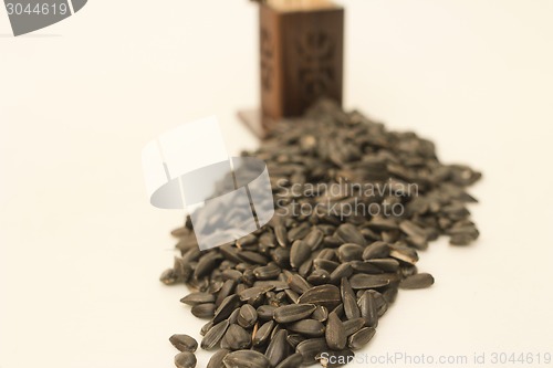 Image of sunflower seeds
