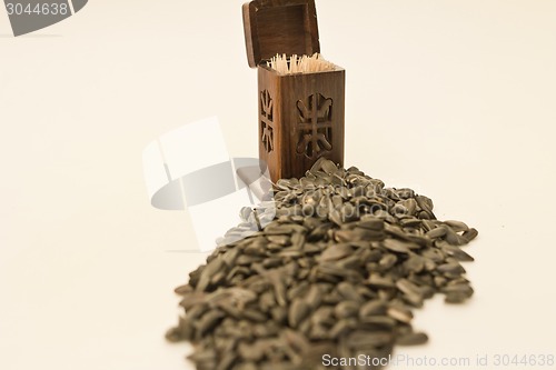 Image of sunflower seeds