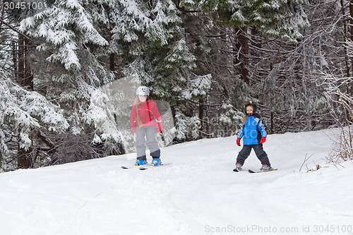 Image of Children skiing