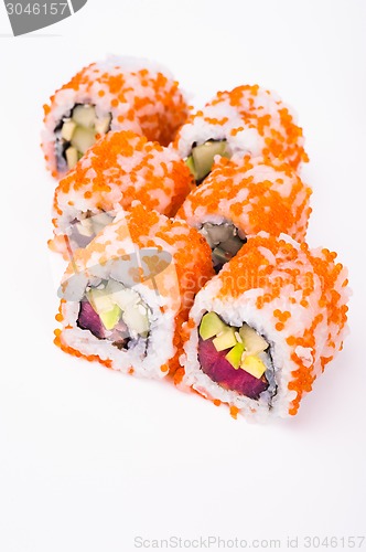 Image of tuna sushi roll