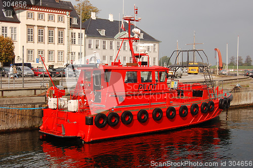 Image of Pilot-boat and coastguard