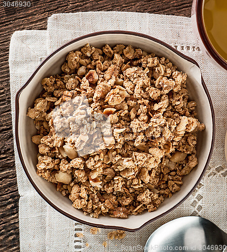 Image of bowl of muesli