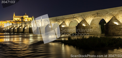 Image of Cordoba Bridge during night